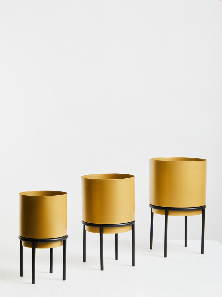 Avento Set Of Three Gold Finish Planters