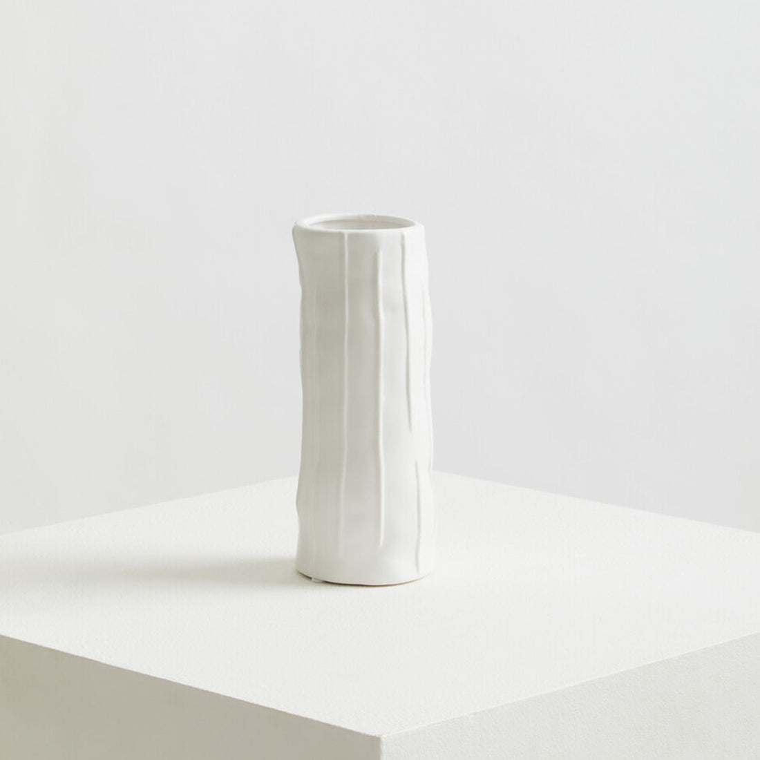 Fara White Small Vase