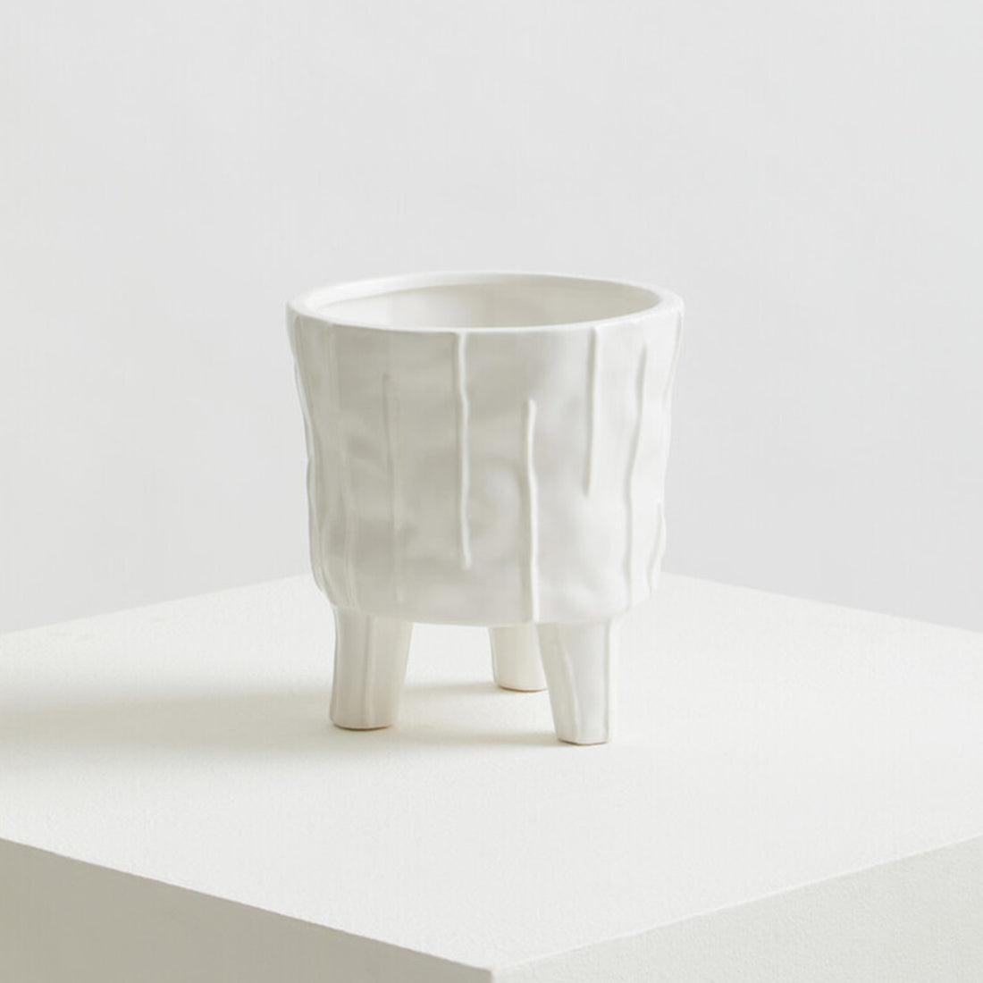 Fara White Large Planter