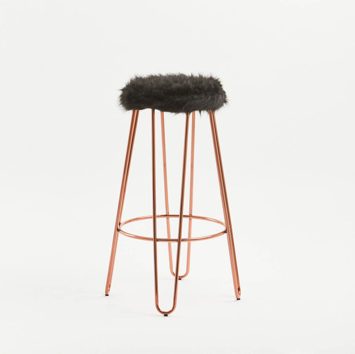 District Faux Fur Hairpin Stool