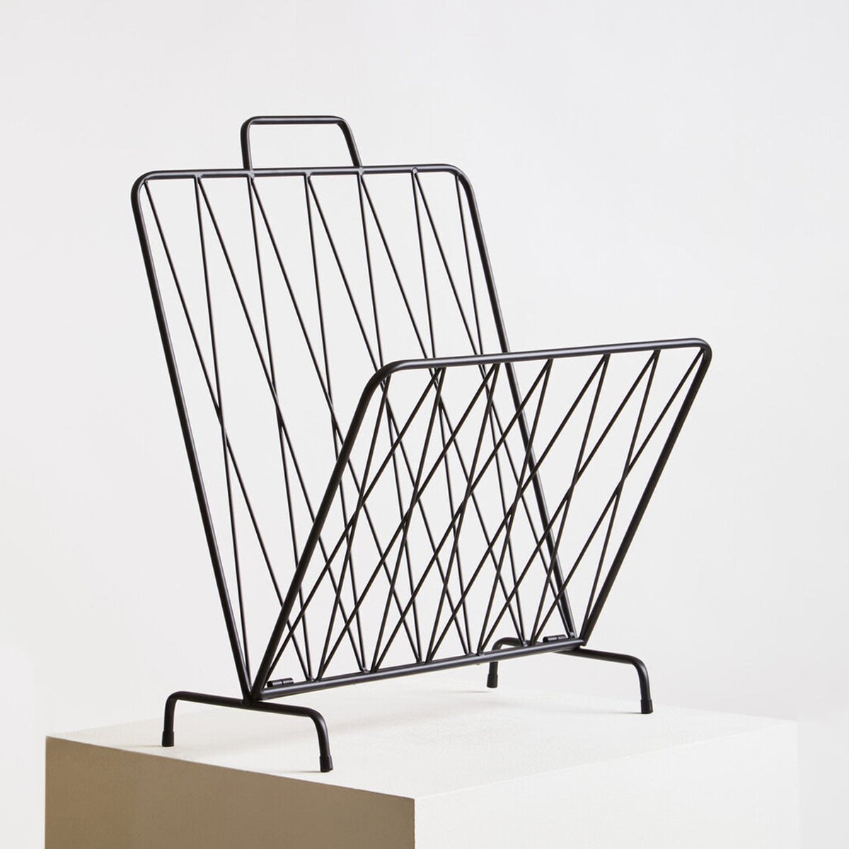 Avento Black Magazine Rack