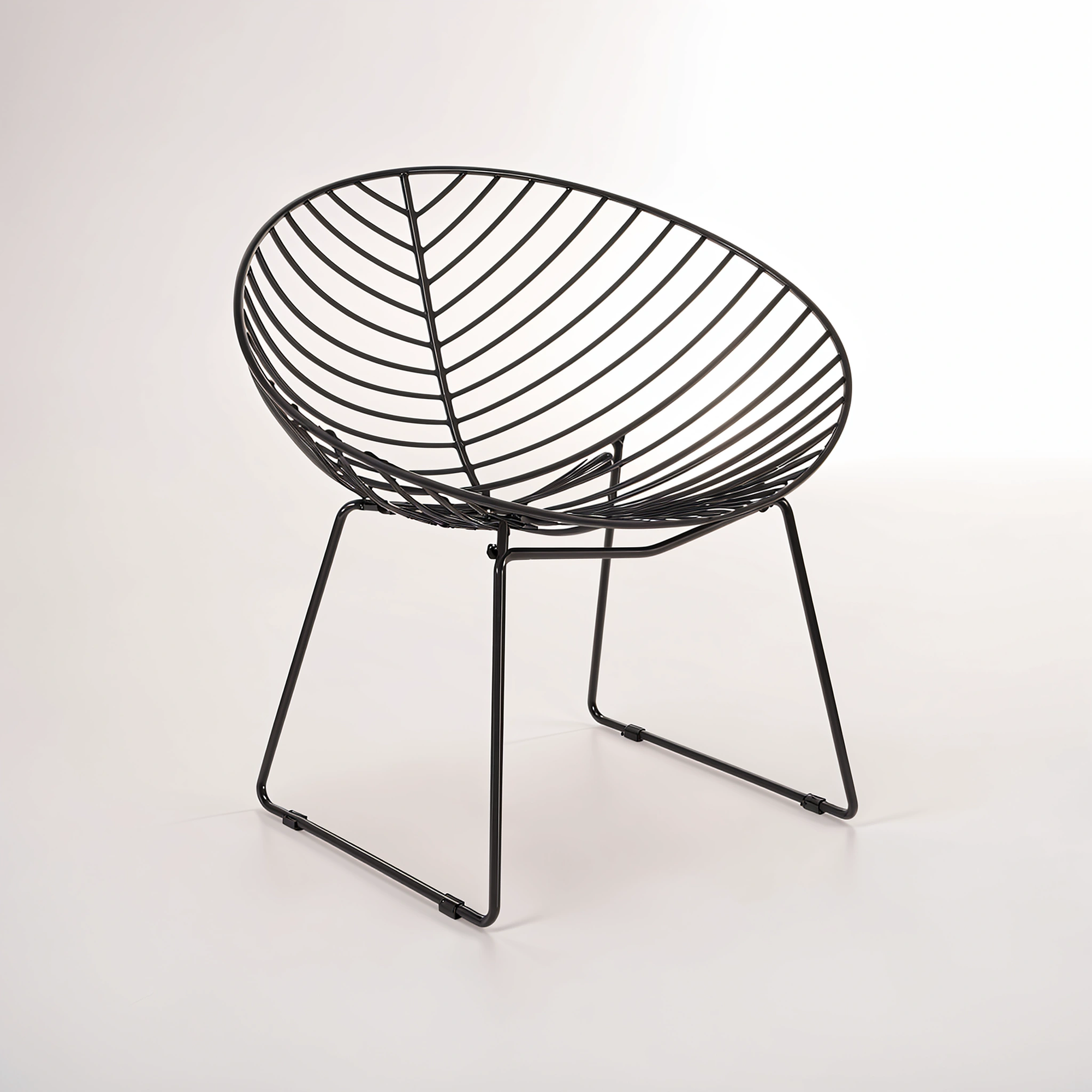 District Black Metal Wire Rounded Wire Chair