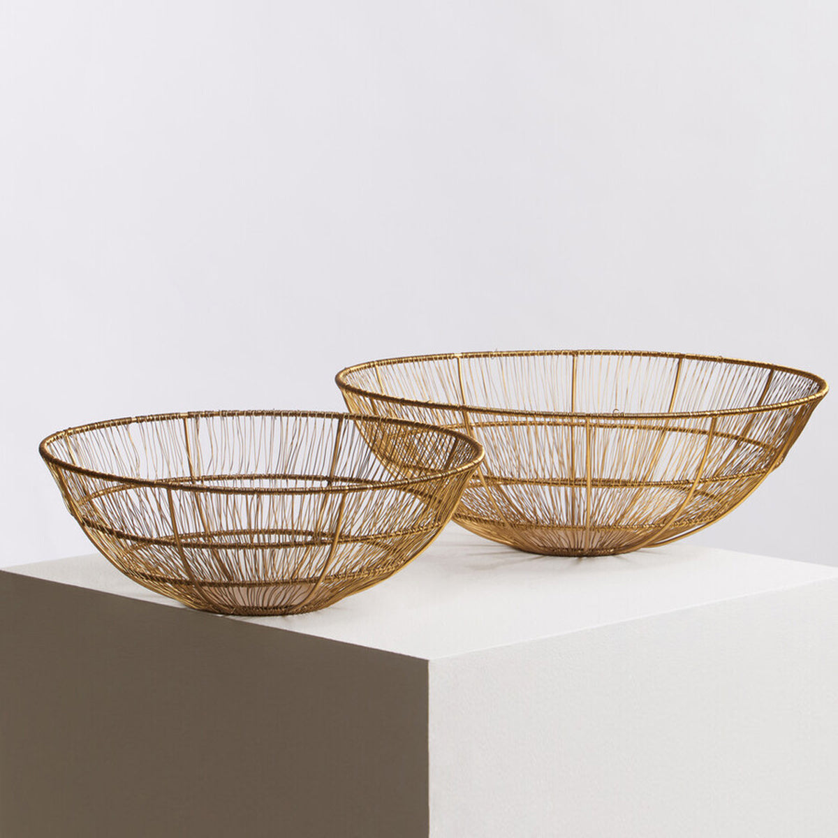 Enzo Set Of Two Gold Wire Bowls