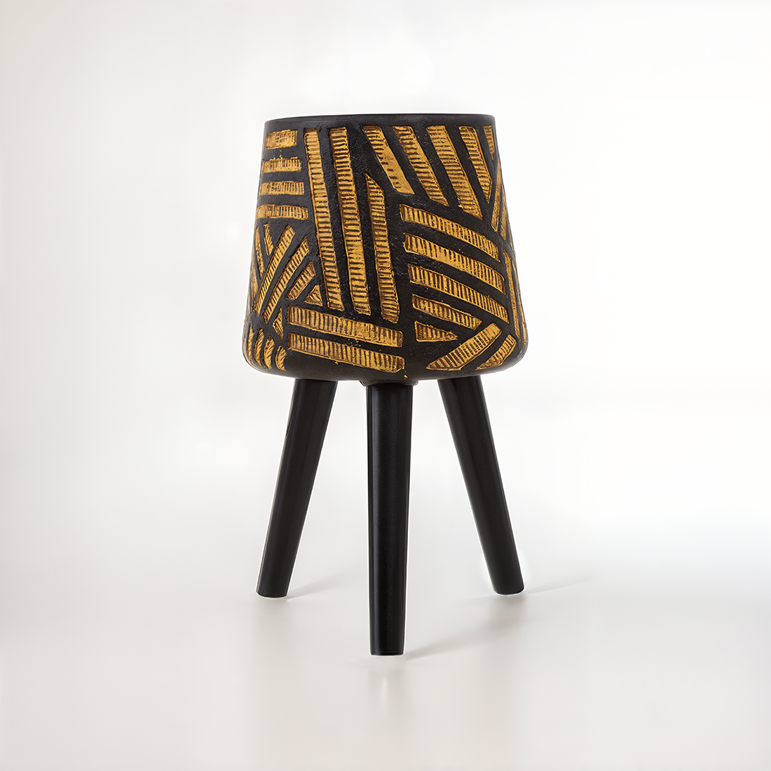 Darnell Natural And Black Planter With Angular Legs