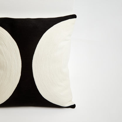 Bosie Ozella Black And White Semi Circular Design Cushion