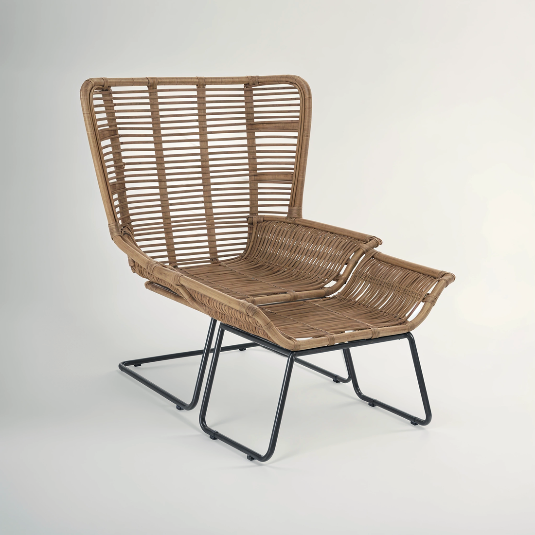 Manado Natural Rattan Lounge Chair And Footstool